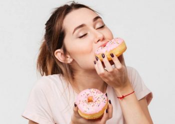 Nutricionistica otkrila šta su uzroci žudnje za slatkišima