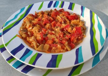 Sataraš sa plavim patlidžanom